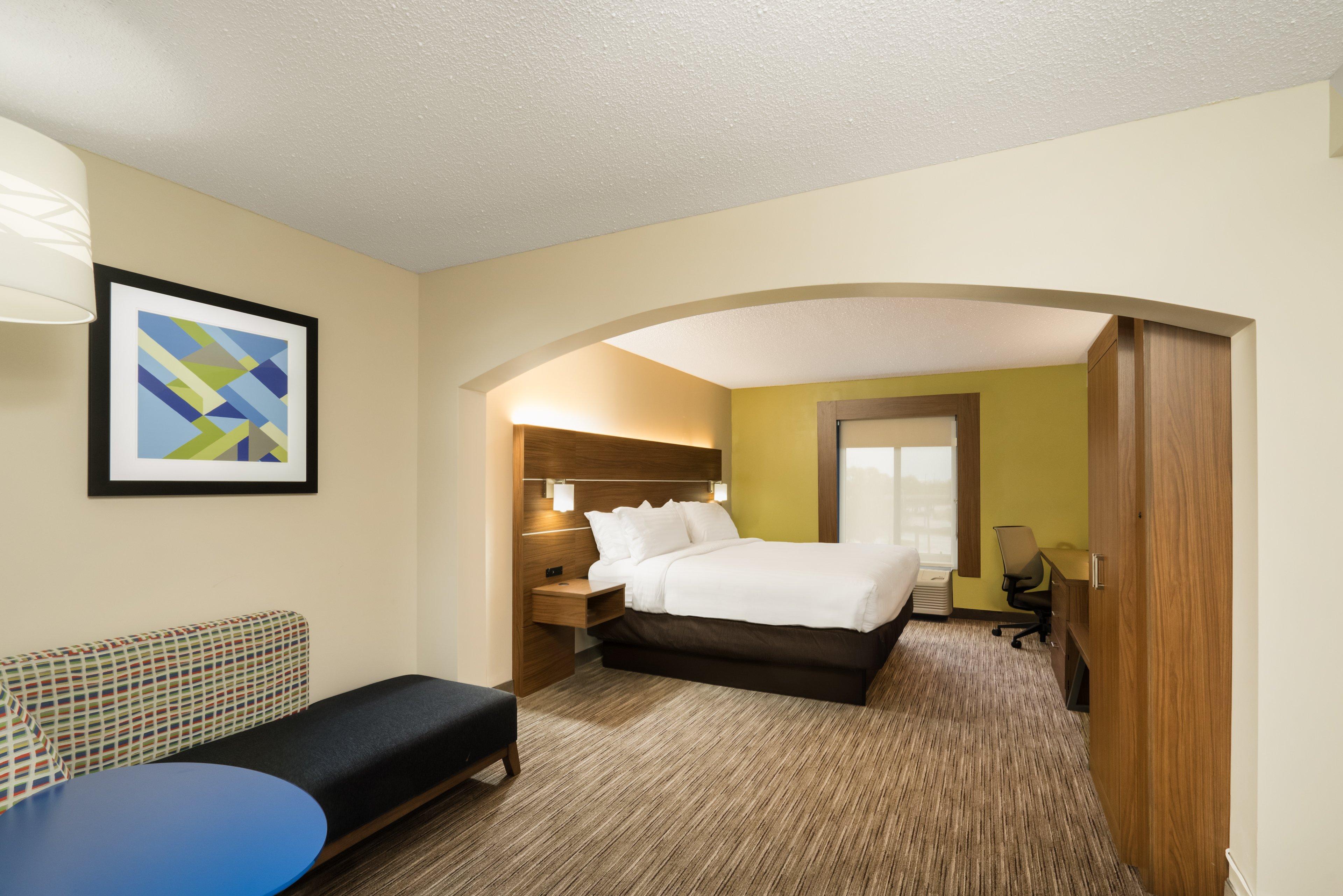 Holiday Inn Express Hotel & Suites Louisville East By Ihg Екстериор снимка