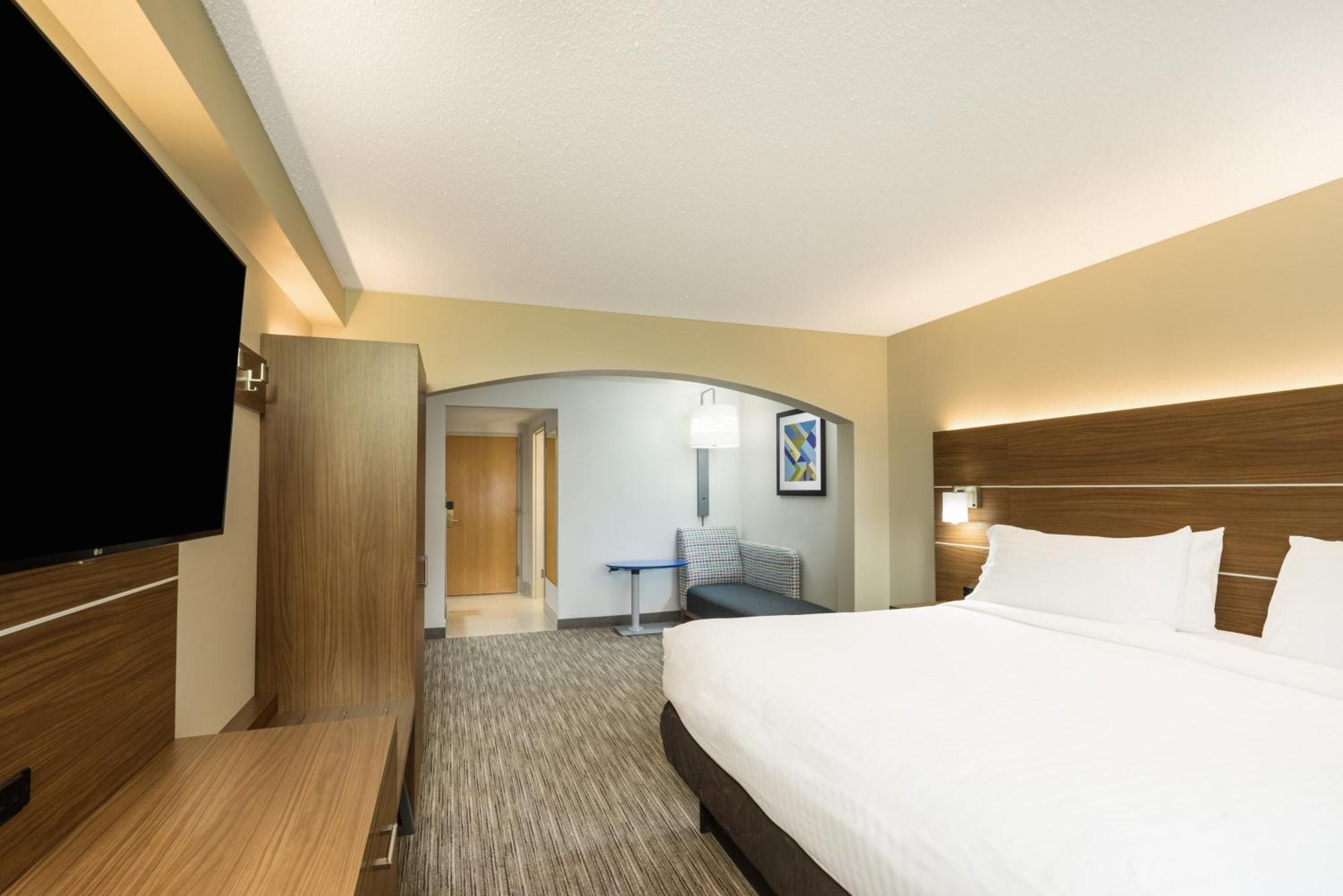 Holiday Inn Express Hotel & Suites Louisville East By Ihg Екстериор снимка