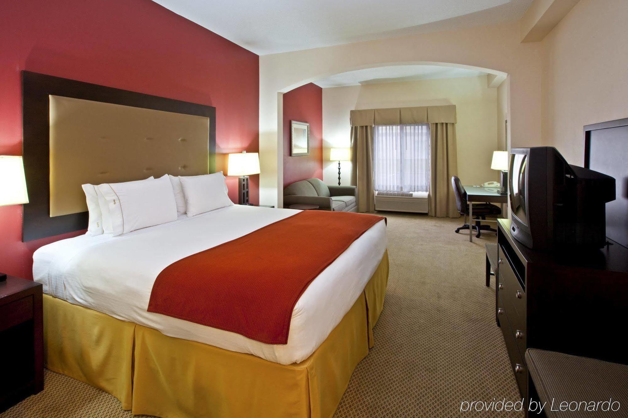 Holiday Inn Express Hotel & Suites Louisville East By Ihg Екстериор снимка