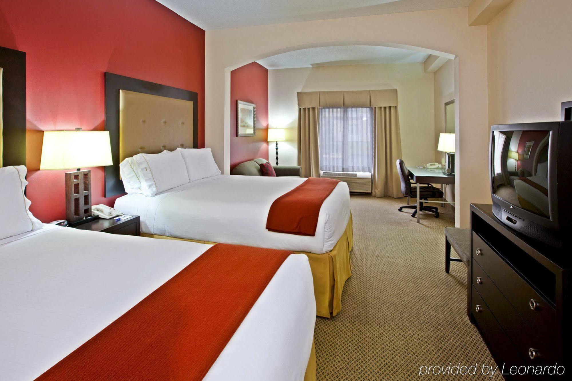 Holiday Inn Express Hotel & Suites Louisville East By Ihg Екстериор снимка
